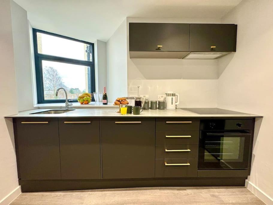 3Br Westbourne Delight - Near Beach & Bournemouth! Экстерьер фото